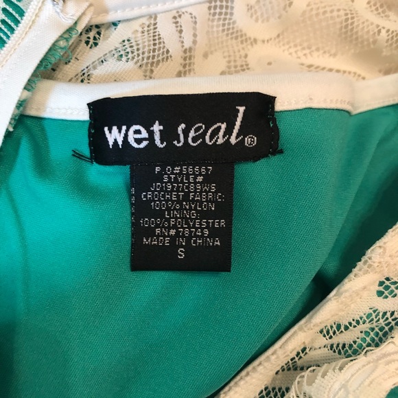 Wet Seal Lace Dress - Picture 3 of 4